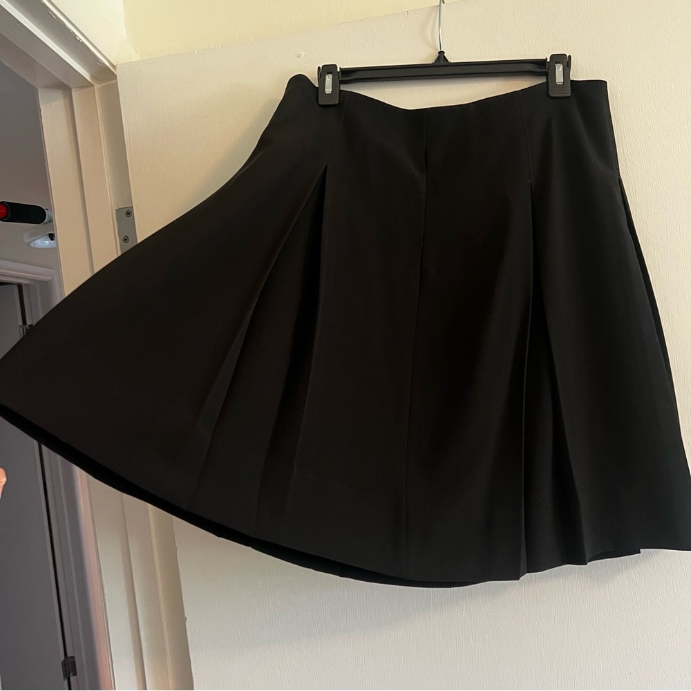 Pleated black skirt